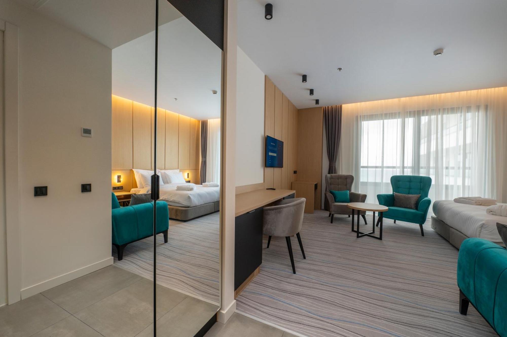 The Grandeur 5* Batumi