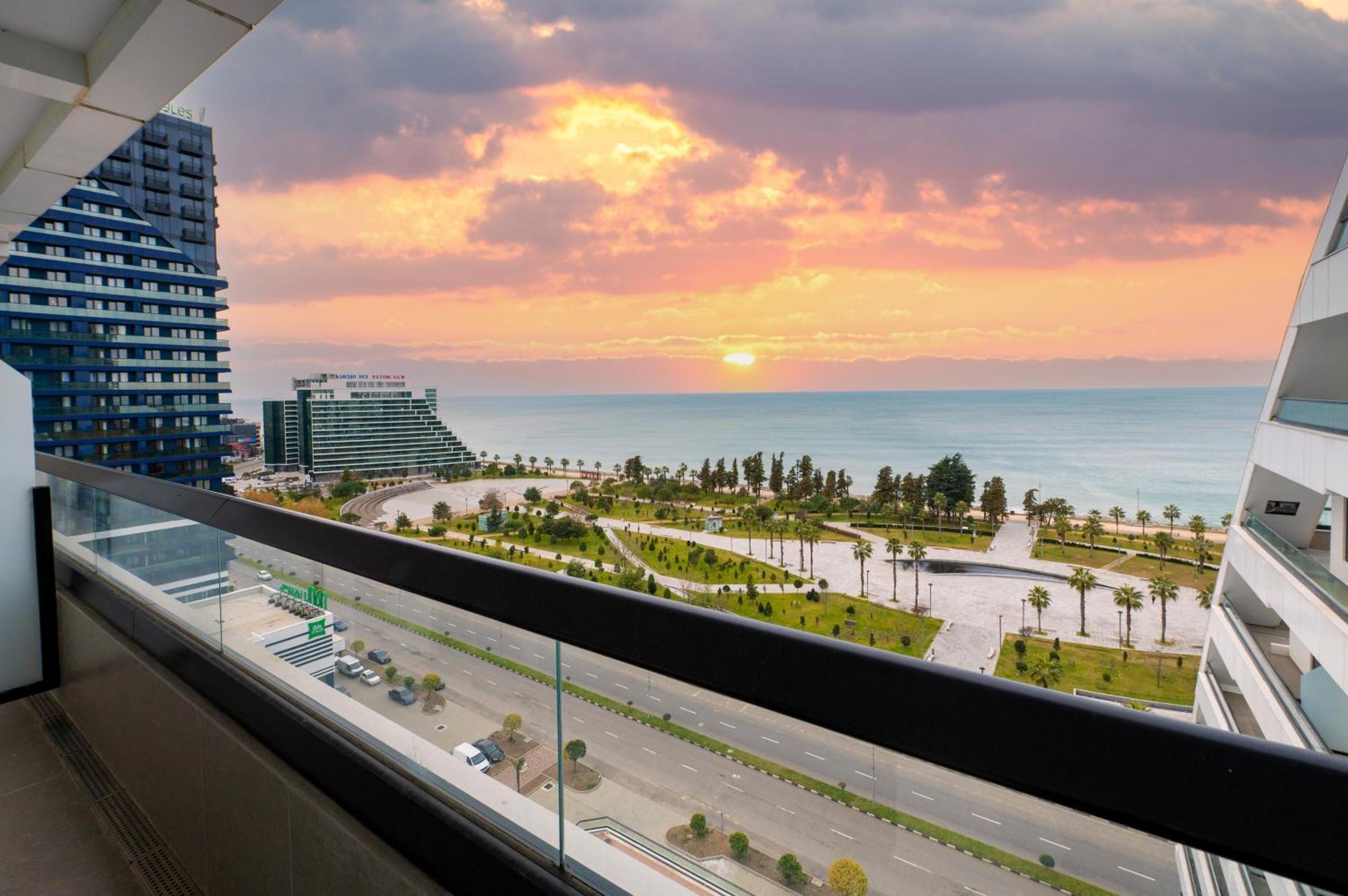 The Grandeur Hotel Batumi