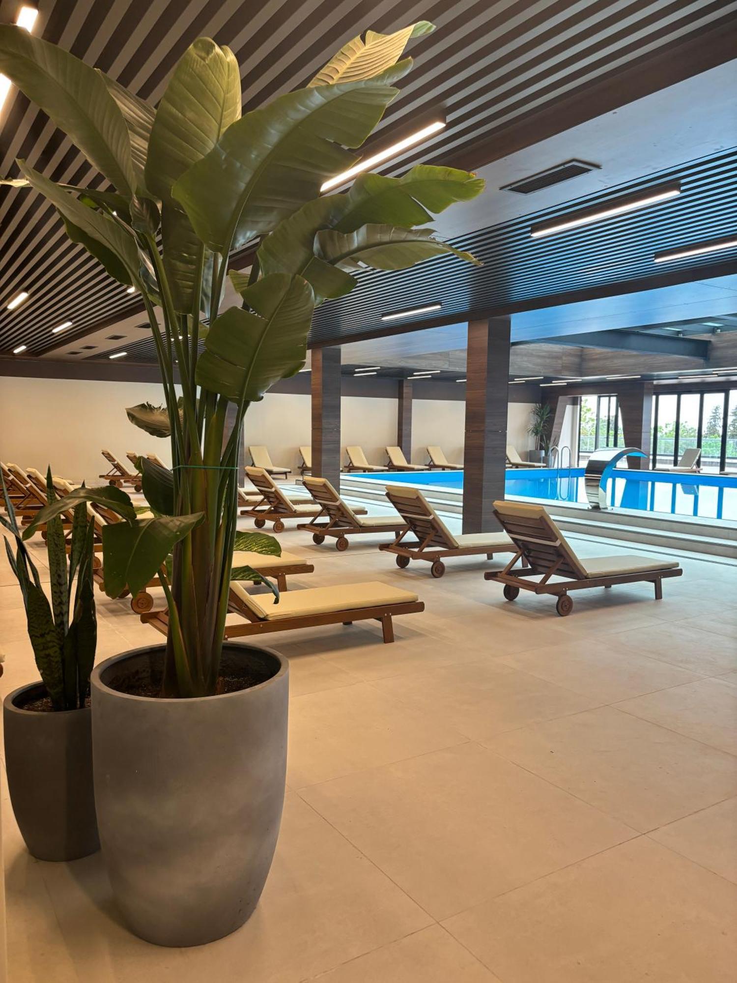 The Grandeur 5* Batumi